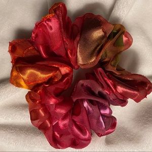 Vintage Scrunchie (single, red)